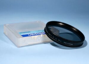 Heliopan 82mm x 0.75 PL Polarising Filter *