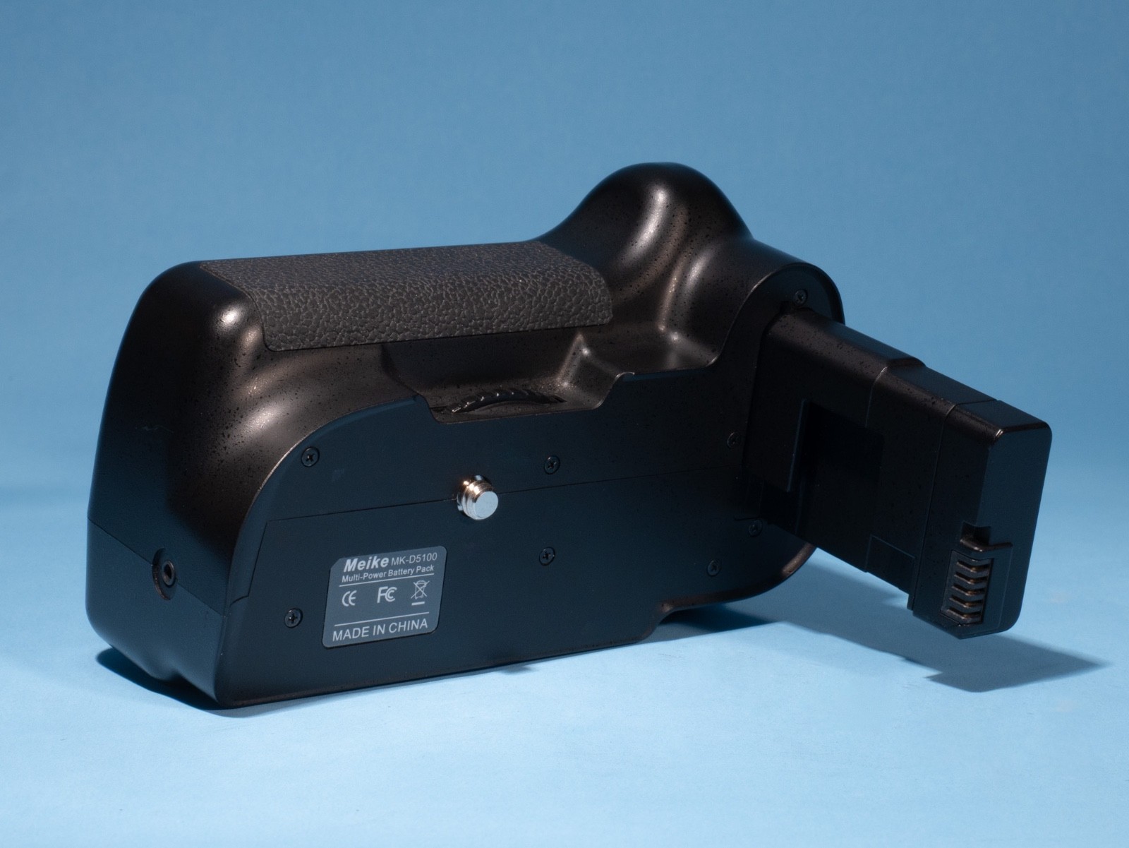 Meike-MK-D5100-Vertical-Battery-Grip-D5100-D5200-D5300-Excellent-137147503008-2