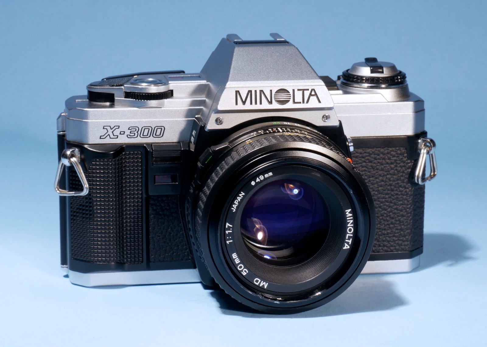Minolta-X-300-35mm-Film-SLR-Film-Camera-MD-50mm-f17-Prime-Lens-Fully-Working-136669761048-2