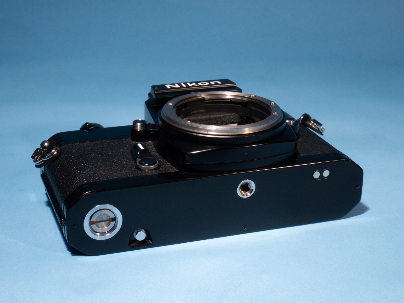 Nikon-EL2-35mm-SLR-Film-Camera-Excellent-Fully-Working-New-Seals-137124537468-4