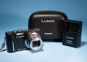 Panasonic Lumix DMC-TZ20 14.1MP Digital Camera * Tested & Fully Working