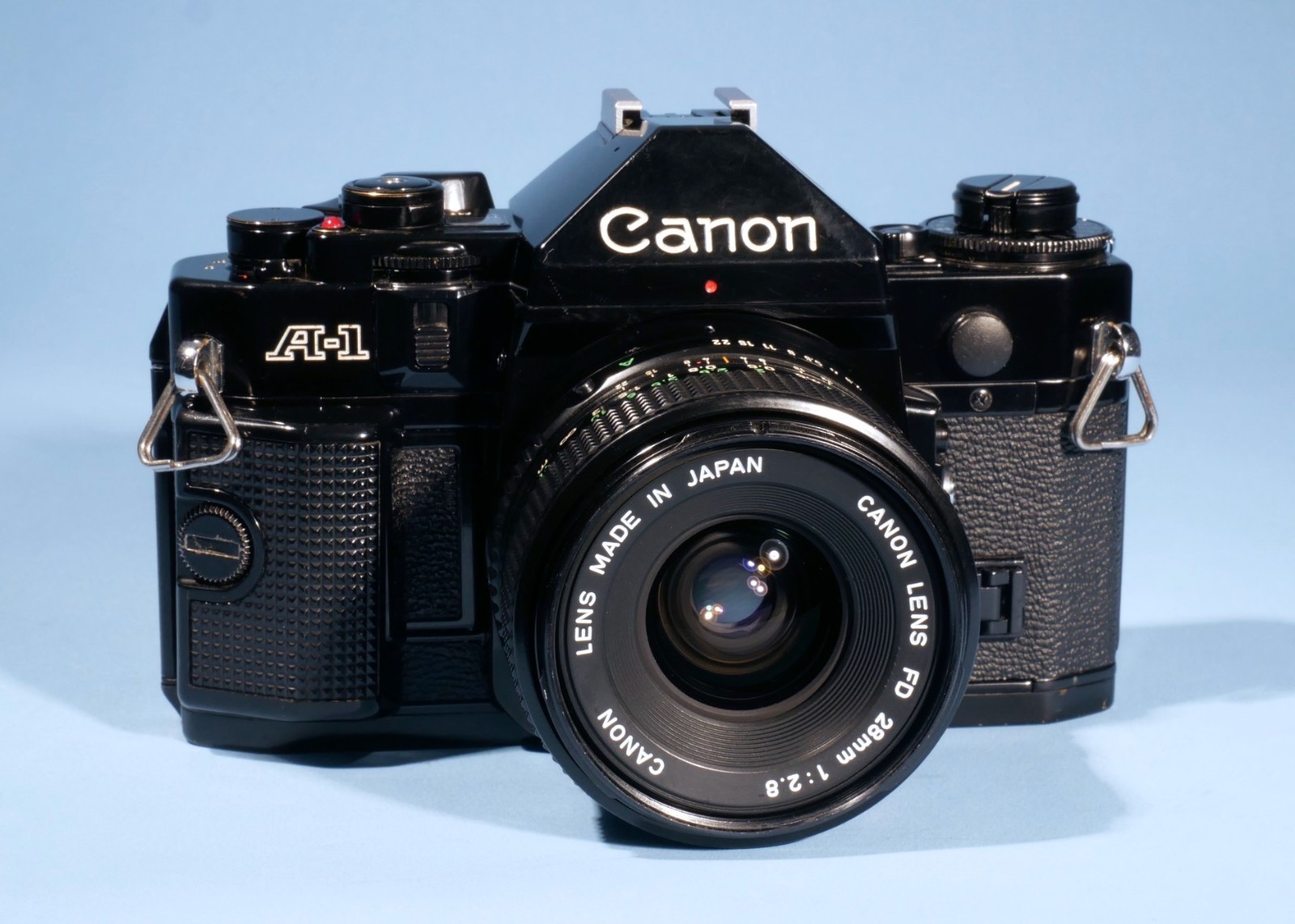 Canon-A-1-35mm-SLR-Film-Camera-FD-28mm-f28-Lens-Working-New-Seals-136803051539-2