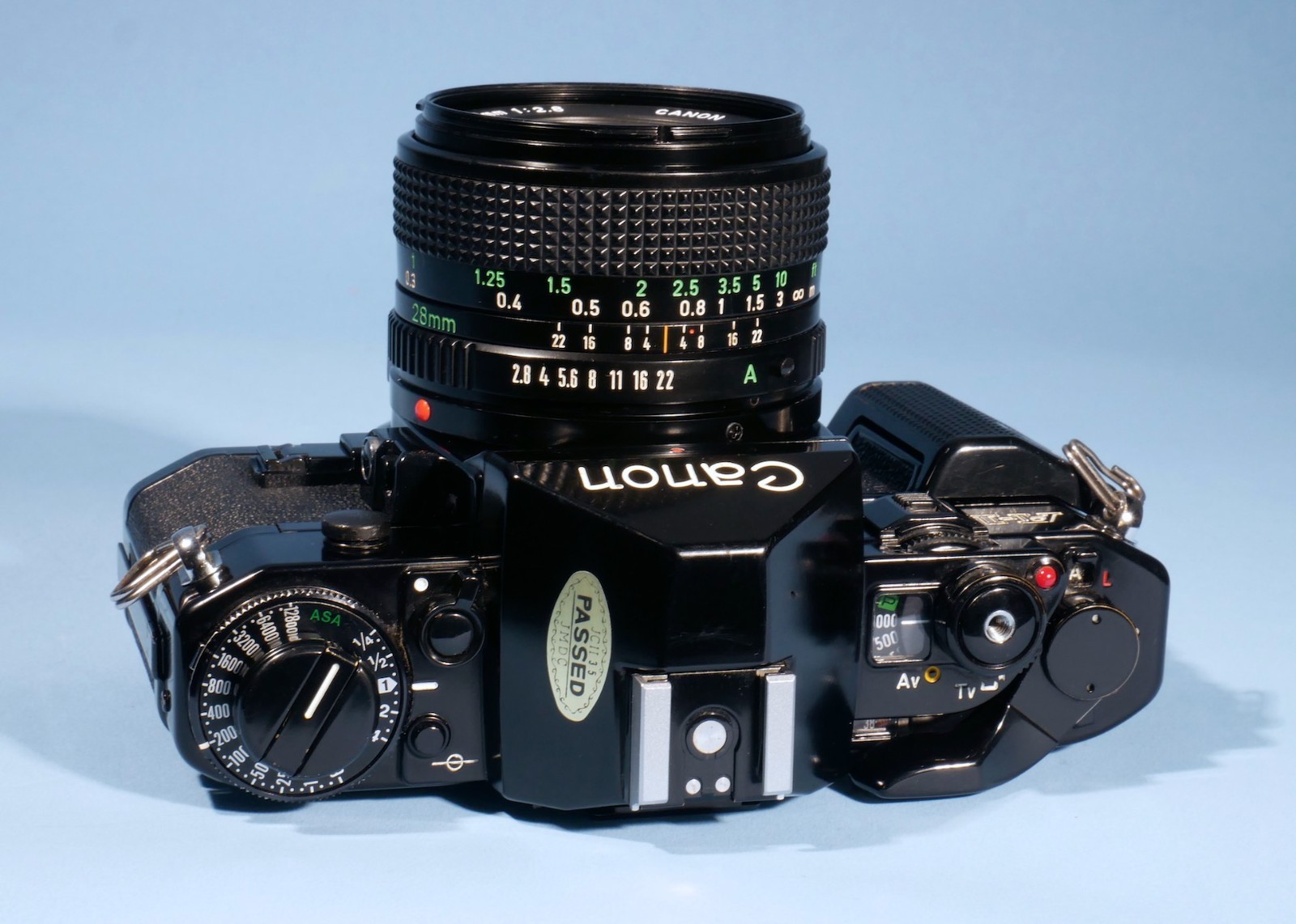 Canon-A-1-35mm-SLR-Film-Camera-FD-28mm-f28-Lens-Working-New-Seals-136803051539-3