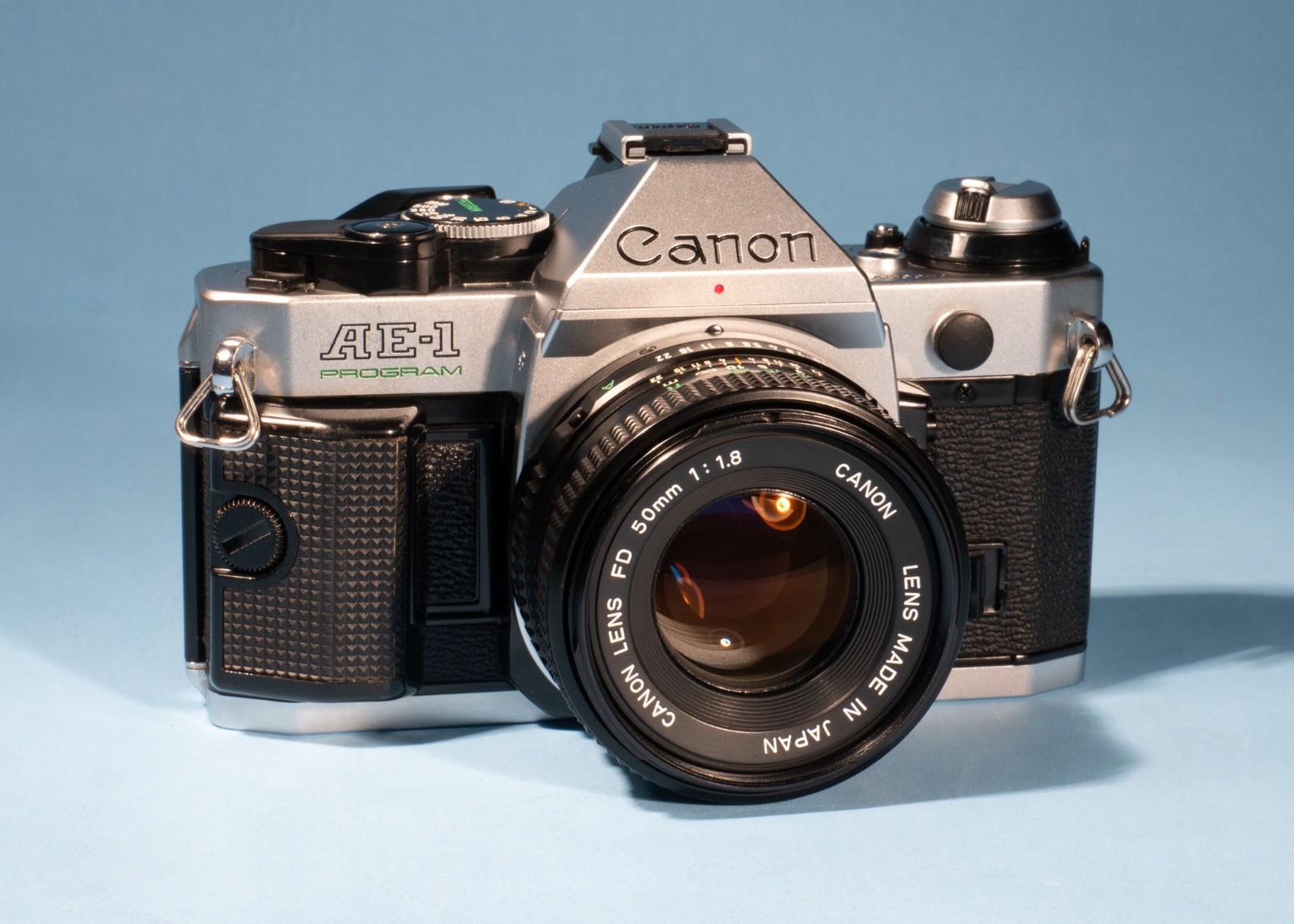 Canon-AE-1-Program-35mm-SLR-Film-Camera-FD-50mm-f18-Lens-Fully-Working-137476079699-2