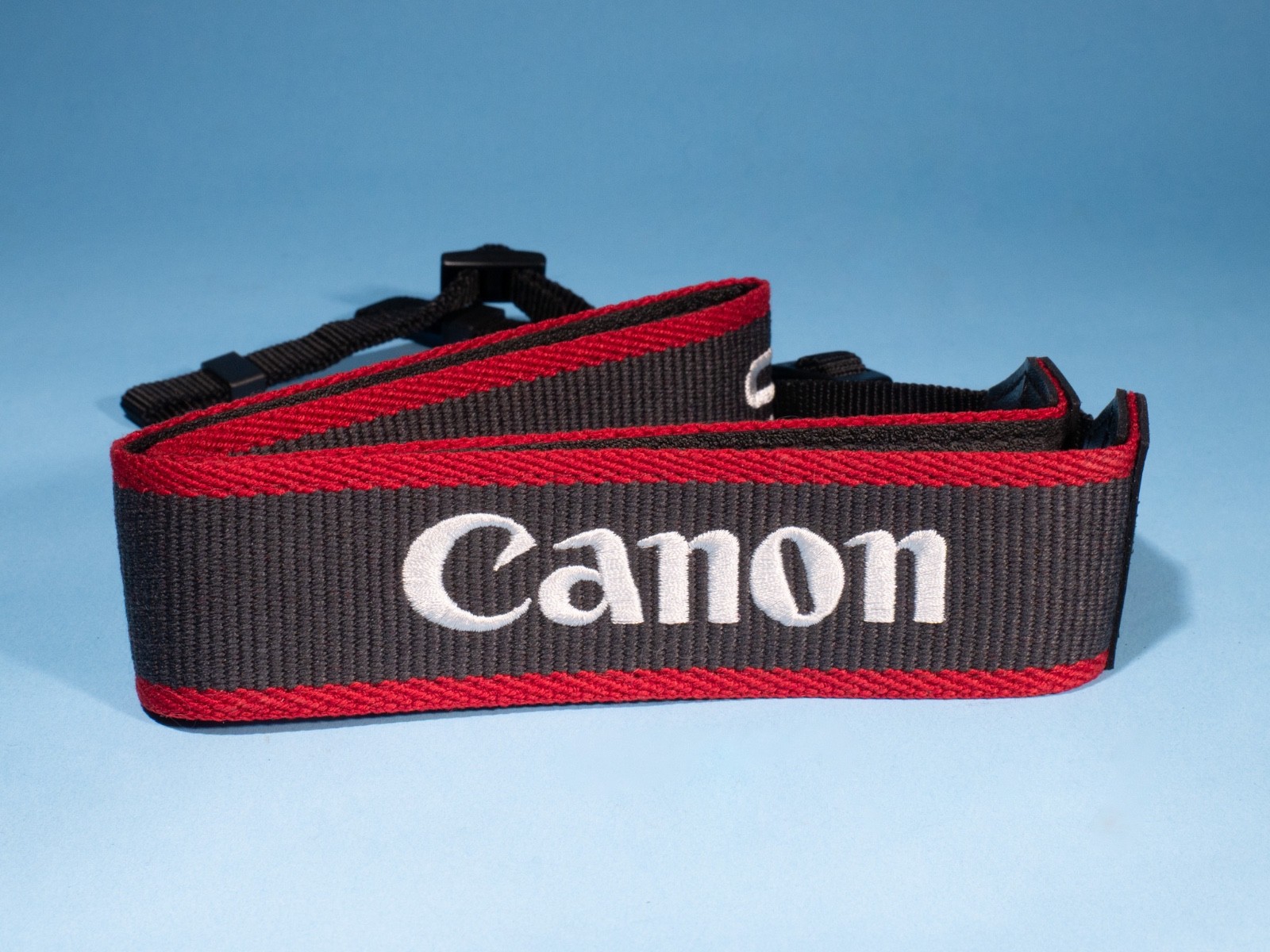 Canon-EOS-Wide-Neck-Shoulder-Strap-MINT-For-SLR-DSLR-Cameras-etc-137115205229