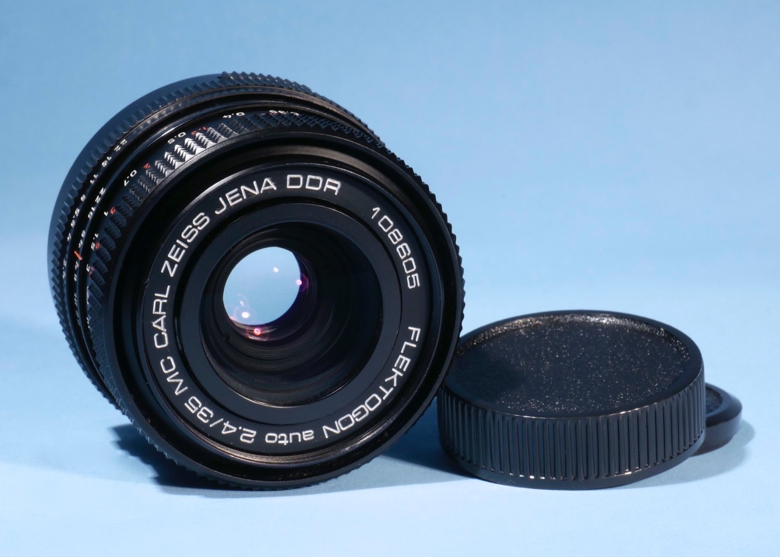 Carl-Zeiss-MC-Jena-DDR-Flektogon-35mm-f24-Prime-Lens-M42-Screw-Mount-136826681049