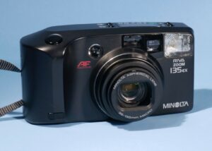 Minolta Riva Zoom 135 EX 35mm Film Point and Shoot Camera * Fully Working