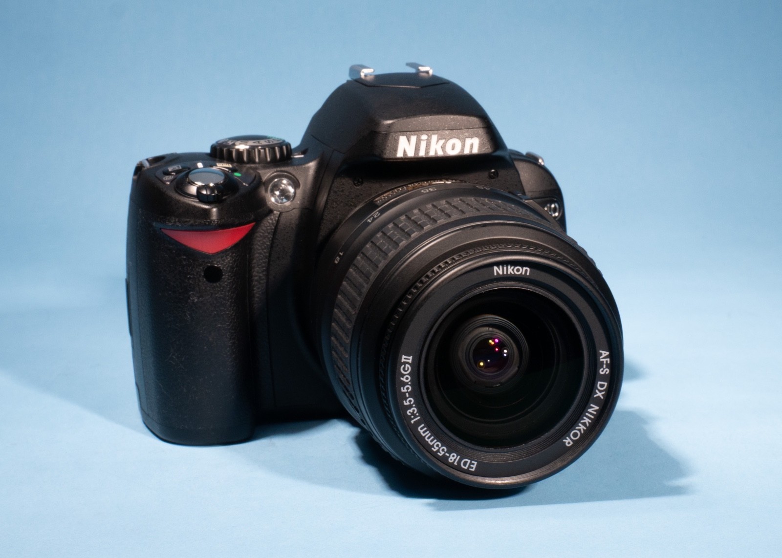 Nikon-D40-DSLR-Camera-61MP-Digital-SLR-ED-18-55mm-f35-56G-II-Lens-Excellent-137379993989-2