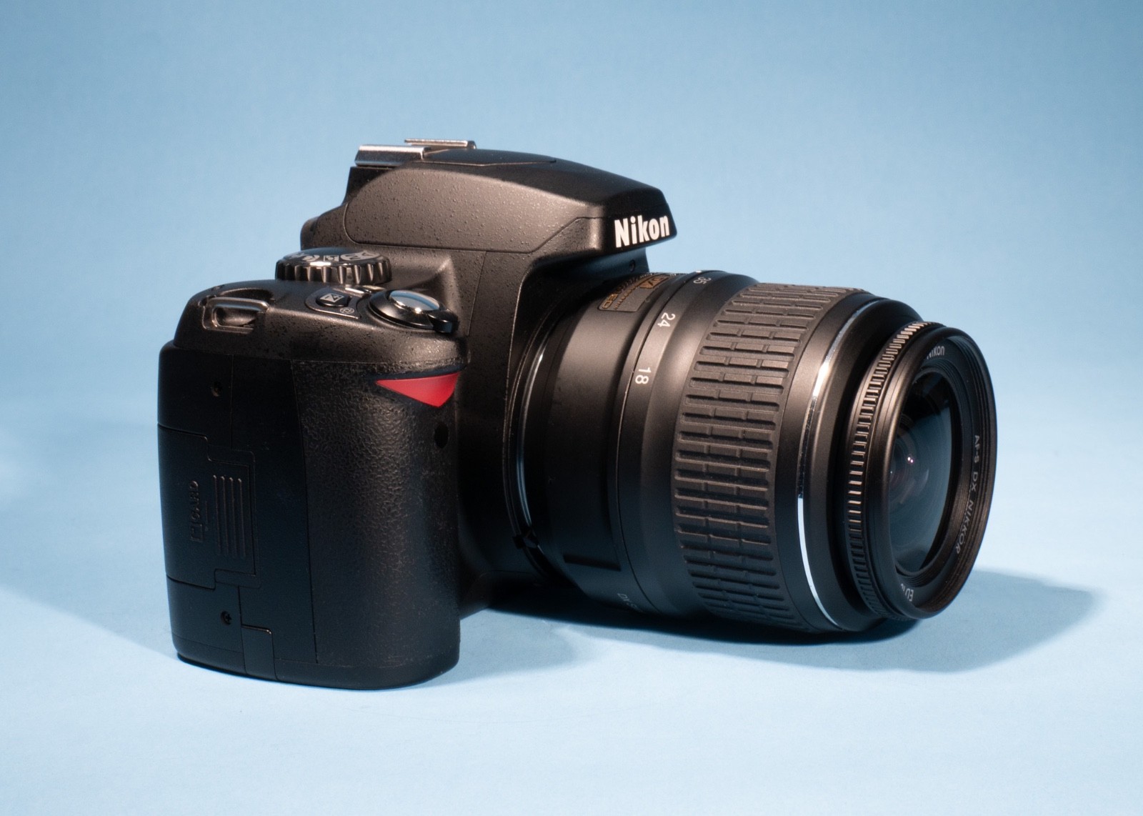 Nikon-D40-DSLR-Camera-61MP-Digital-SLR-ED-18-55mm-f35-56G-II-Lens-Excellent-137379993989-3