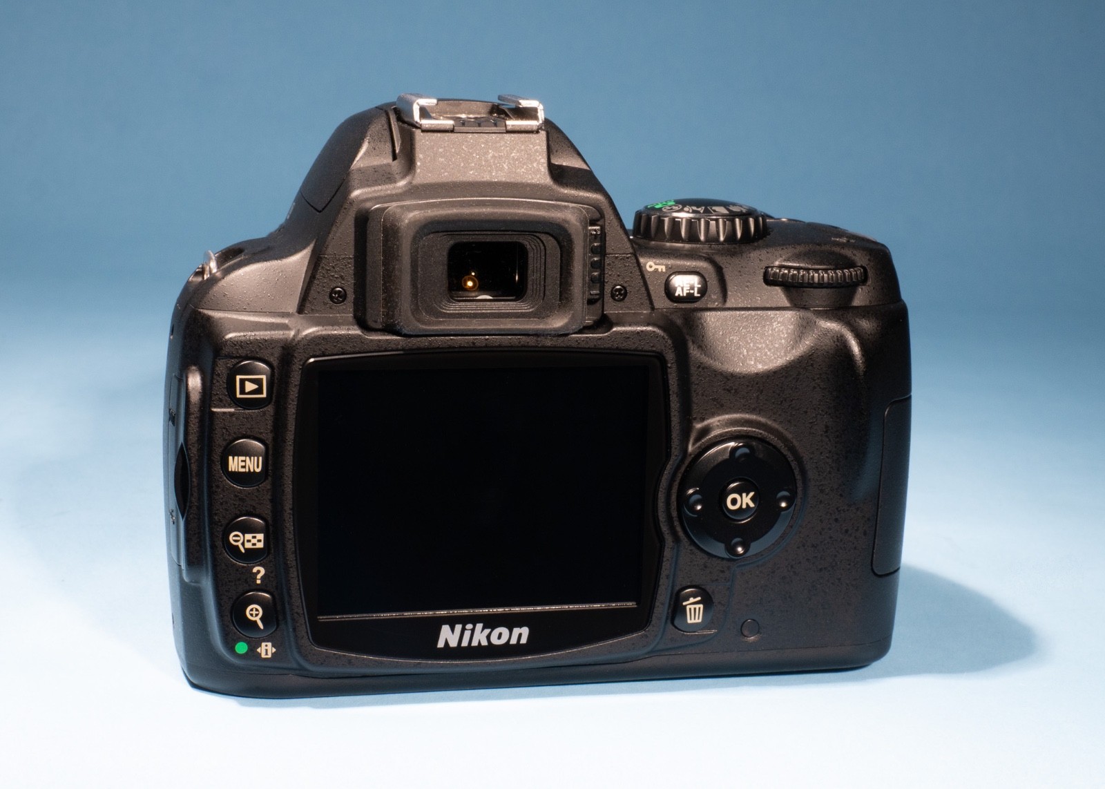 Nikon-D40-DSLR-Camera-61MP-Digital-SLR-ED-18-55mm-f35-56G-II-Lens-Excellent-137379993989-7