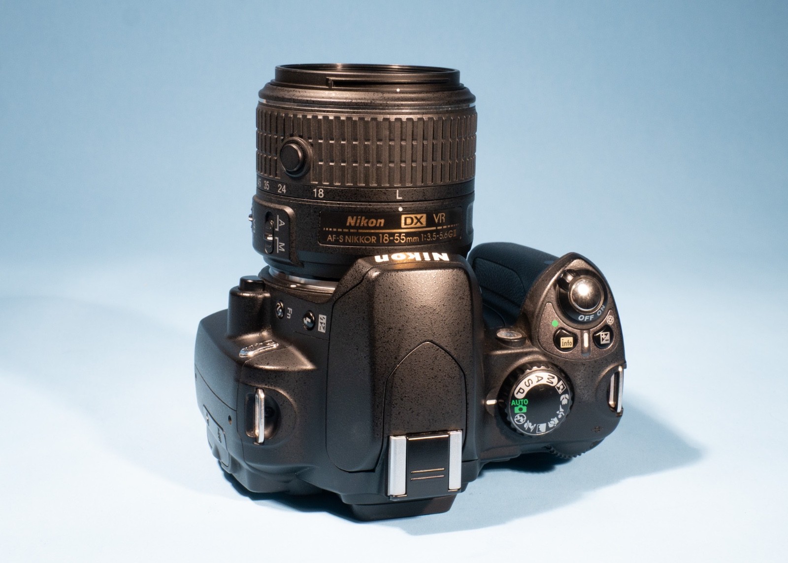 Nikon-D40x-DSLR-102MP-Digital-SLR-Camera-AF-S-DX-18-55mm-f35-56-G-II-Lens-137728557269-6