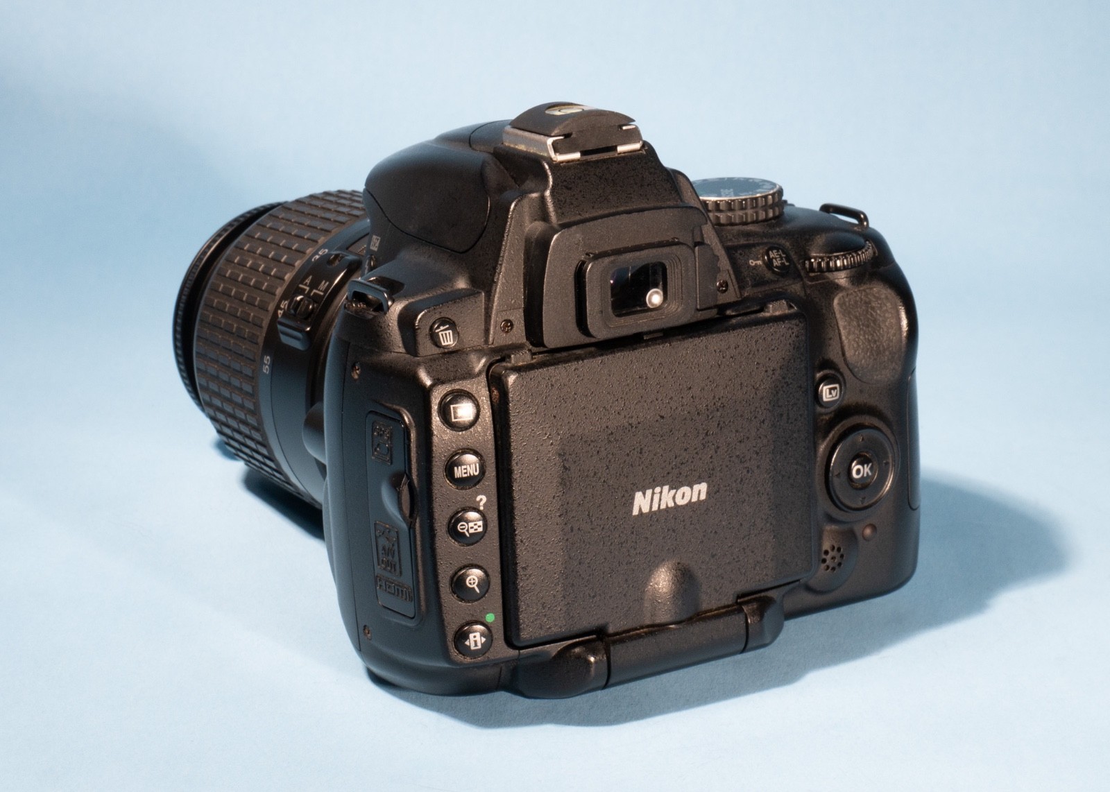 Nikon-D5000-DSLR-Camera-123MP-Digital-SLR-AF-S-DX-18-55mm-f35-56G-ED-Lens-137849619809-5