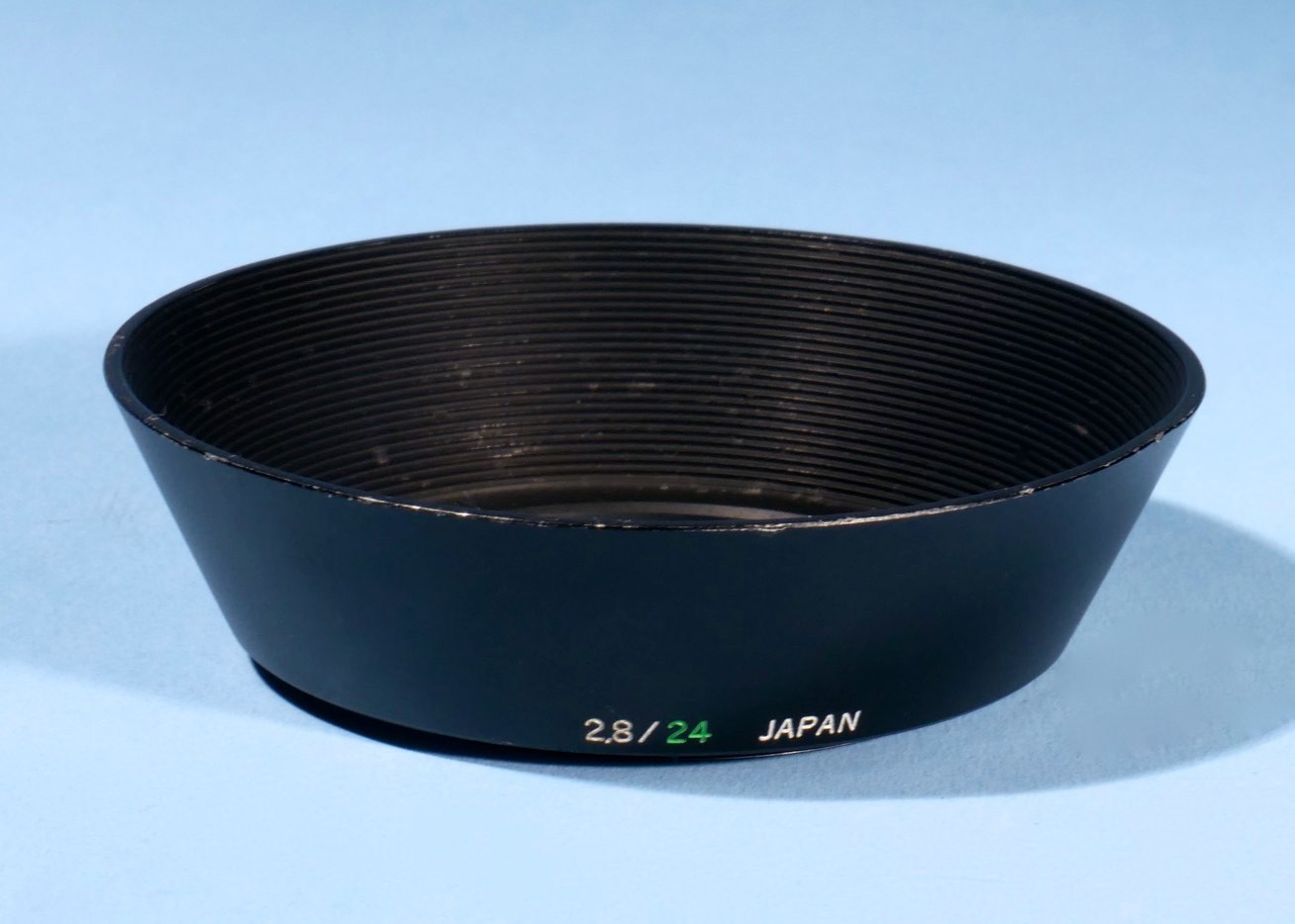 Olympus-24mm-f28-Lens-Hood-OM-Mount-24mm-f28-Zuiko-Lenses-136669767129-2