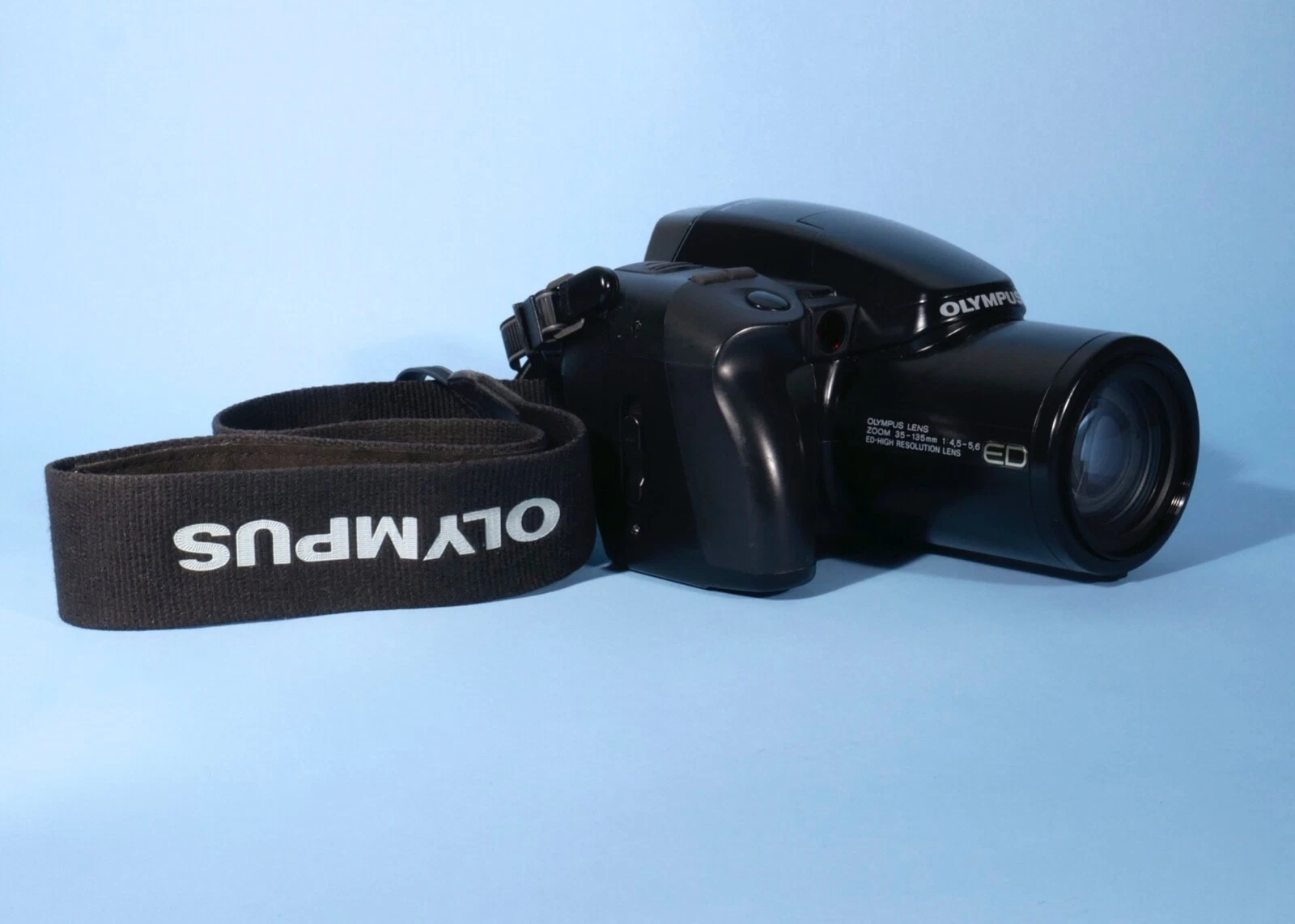 Olympus-IS-1000-35mm-Film-Point-Shoot-SLR-Hybrid-Camera-35-135mm-f45-56-Lens-137547954229